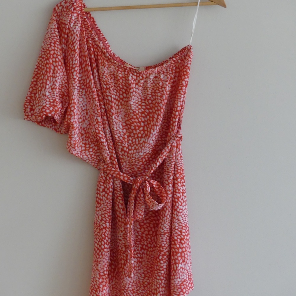 🌸 Off Shoulder Dress